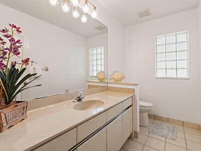 137 Eagleton Court, Palm Beach Gardens, FL 33418