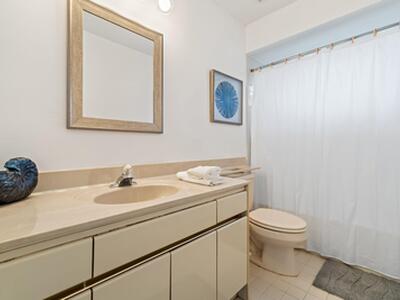 137 Eagleton Court, Palm Beach Gardens, FL 33418