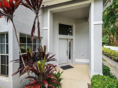 137 Eagleton Court, Palm Beach Gardens, FL 33418