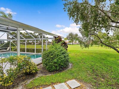 137 Eagleton Court, Palm Beach Gardens, FL 33418