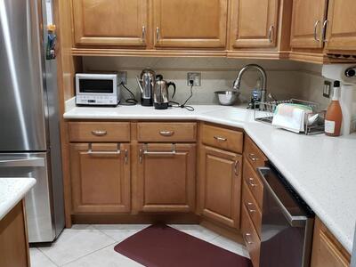 3980 Oaks Clubhouse Drive, Pompano Beach, FL 33069