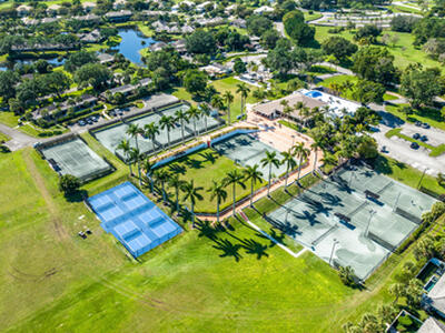 11863 Wimbledon Circle, Wellington, FL 33414