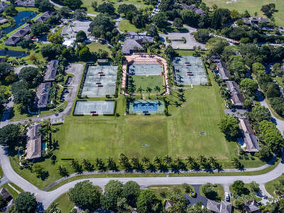 11863 Wimbledon Circle, Wellington, FL 33414