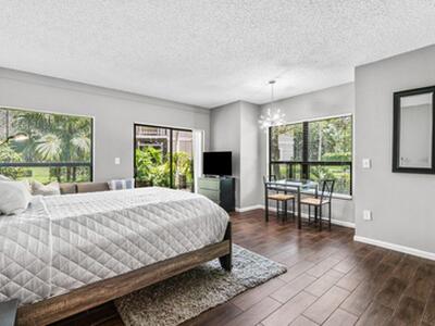 11863 Wimbledon Circle, Wellington, FL 33414