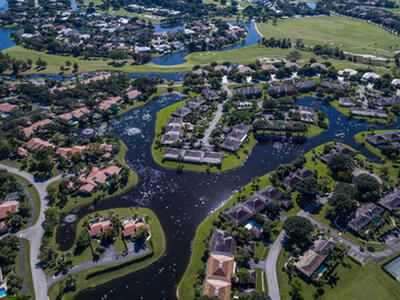 11863 Wimbledon Circle, Wellington, FL 33414