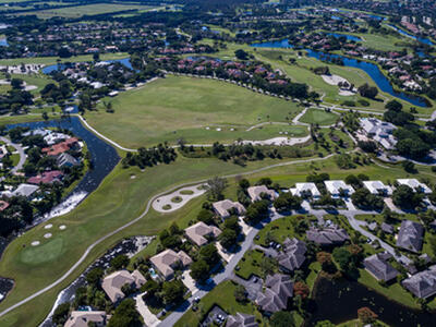 11863 Wimbledon Circle, Wellington, FL 33414