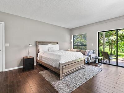 11863 Wimbledon Circle, Wellington, FL 33414