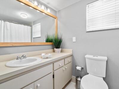 11863 Wimbledon Circle, Wellington, FL 33414