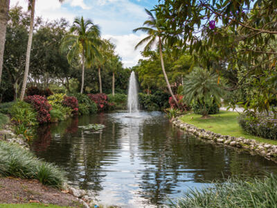 11863 Wimbledon Circle, Wellington, FL 33414