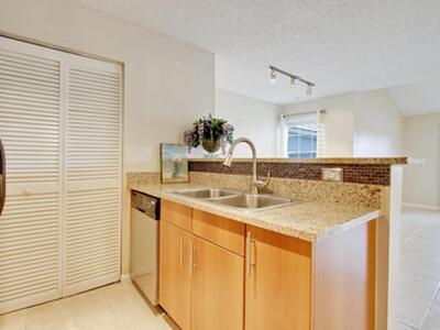 1215 Crystal Way, Delray Beach, FL 33444