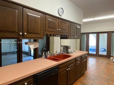 4450 S Jog Road, Greenacres, FL 33467