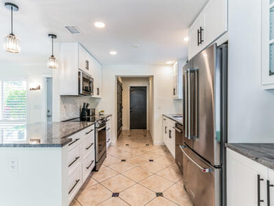 98 SW 8th Avenue, Boca Raton, FL 33486