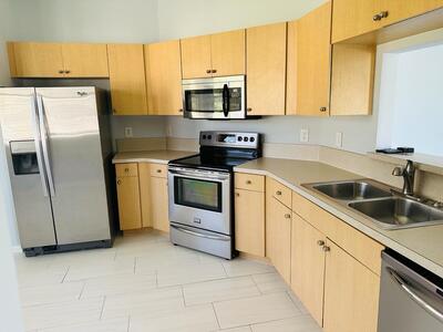 205 SW Maclay Way, Port Saint Lucie, FL 34986