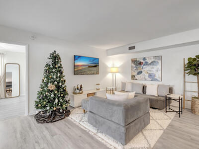 14893 Wedgefield Drive, Delray Beach, FL 33446