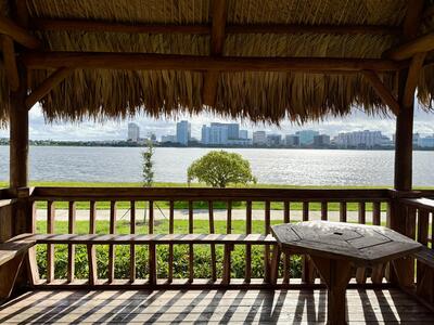 752 Executive Center Drive