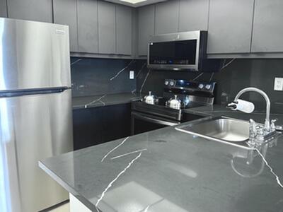 752 Executive Center Drive, West Palm Beach, FL 33401