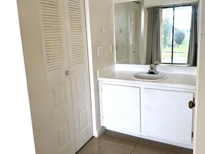 752 Executive Center Drive, West Palm Beach, FL 33401