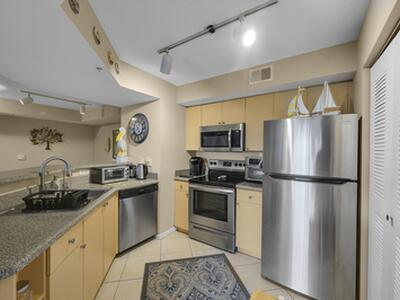 3670 NW Adriatic Lane, Jensen Beach, FL 34957