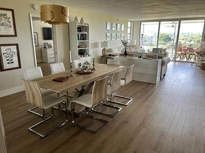 3520 Oaks Way, Pompano Beach, FL 33069