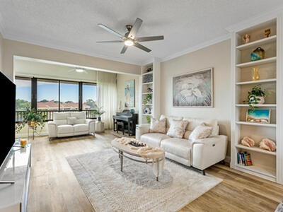 7546 La Paz Boulevard E