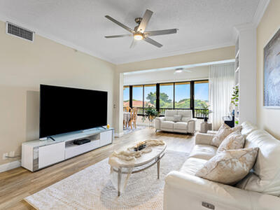 7546 La Paz Boulevard E, Boca Raton, FL 33433