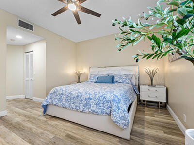 7546 La Paz Boulevard E, Boca Raton, FL 33433