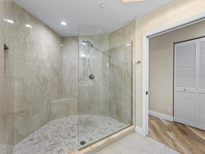 7546 La Paz Boulevard E, Boca Raton, FL 33433