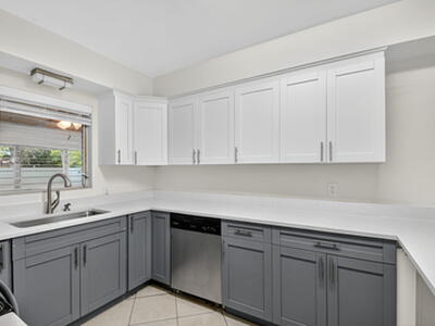 5009 Spruce Avenue, West Palm Beach, FL 33407