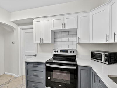 5009 Spruce Avenue, West Palm Beach, FL 33407