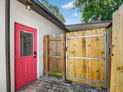 5009 Spruce Avenue, West Palm Beach, FL 33407