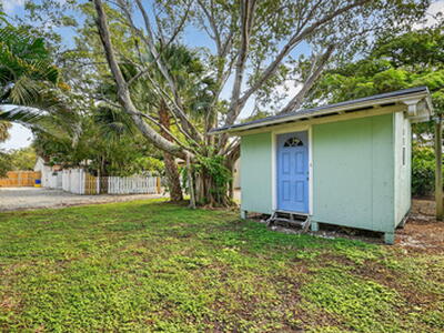 5009 Spruce Avenue, West Palm Beach, FL 33407