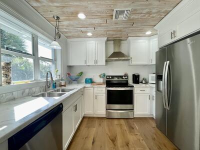 924 Coquina Lane, Vero Beach, FL 32963