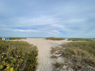 924 Coquina Lane, Vero Beach, FL 32963