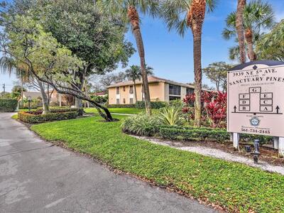 3939 NE 5th Avenue, Boca Raton, FL 33431