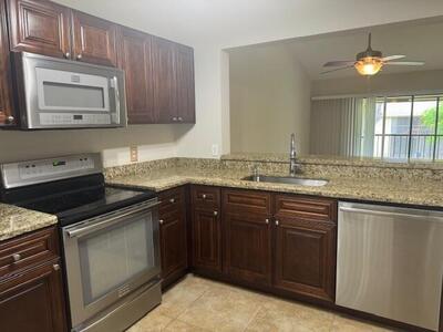 3939 NE 5th Avenue, Boca Raton, FL 33431