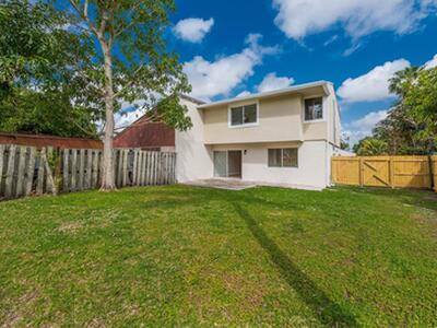 5030 NW 5th Street, Delray Beach, FL 33445