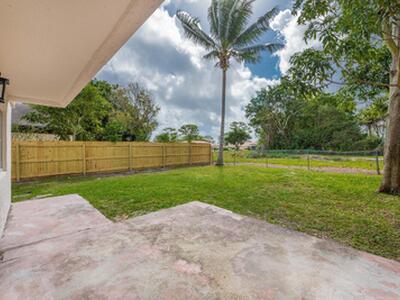 5030 NW 5th Street, Delray Beach, FL 33445