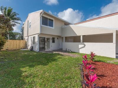 5030 NW 5th Street, Delray Beach, FL 33445