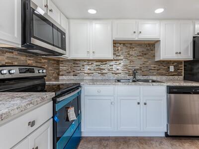 5030 NW 5th Street, Delray Beach, FL 33445