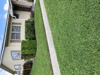 5263 Cresthaven Boulevard