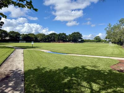 6509 Stonehurst Circle, Lake Worth, FL 33467