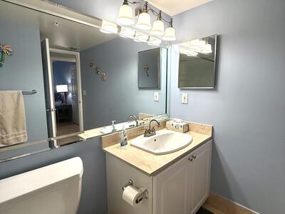 284 Village Boulevard, Tequesta, FL 33469