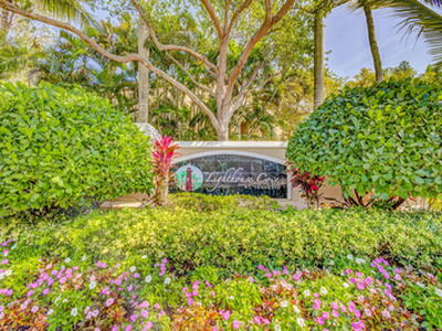 284 Village Boulevard, Tequesta, FL 33469