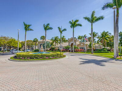 284 Village Boulevard, Tequesta, FL 33469