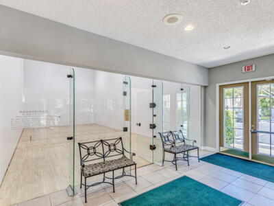 284 Village Boulevard, Tequesta, FL 33469