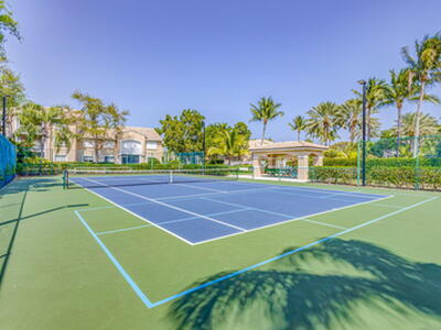 284 Village Boulevard, Tequesta, FL 33469