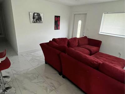 372 NW 4th Court, Deerfield Beach, FL 33441