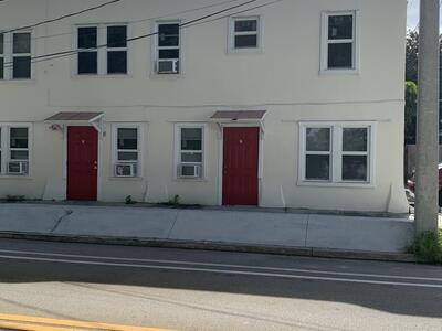 4561 Lake Avenue, West Palm Beach, FL 33405