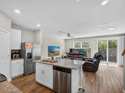 392 SE Sea Hunt Way, Stuart, FL 34994