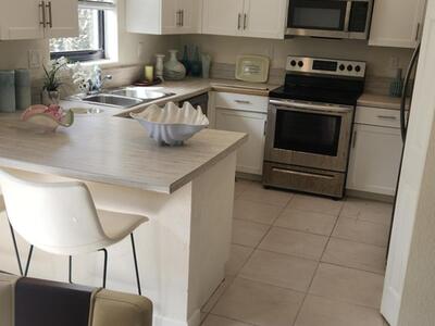 6002 Clydesdale Court, Davie, FL 33314